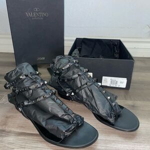 Valentino Garavani Rockstud Sandals Size 40